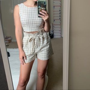 Japna Two Piece Grid Pattern Set